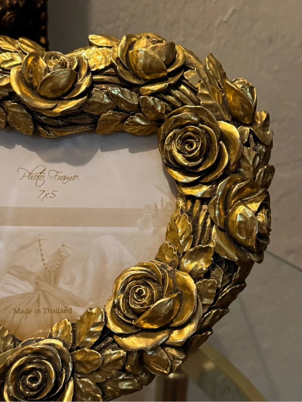 Vintage Gold Heart Frame